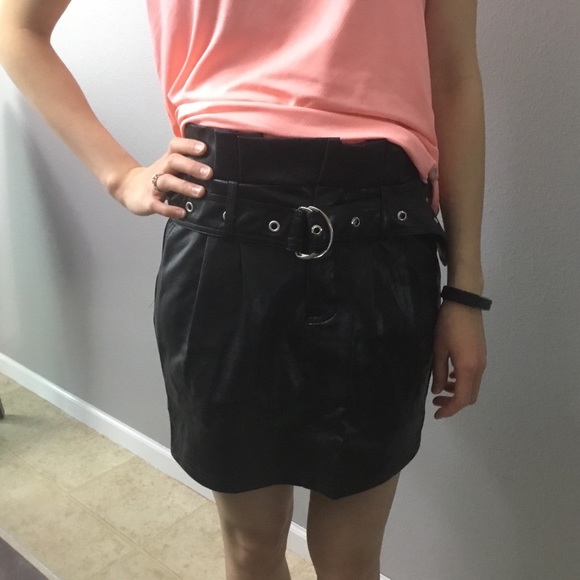 🍂 Pleather paper bag skirt - Picture 6 of 7